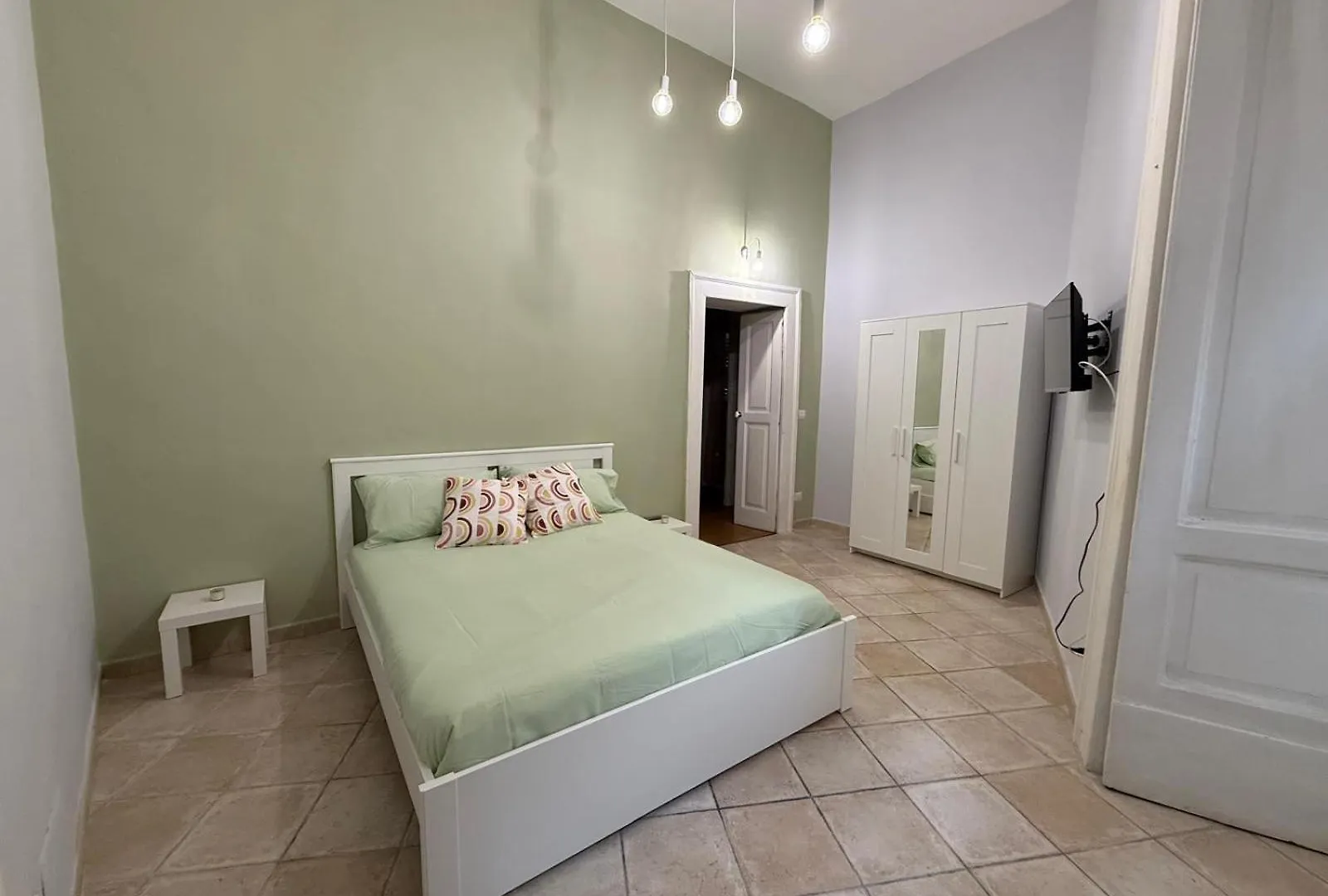 Staynamore Naples Apartment